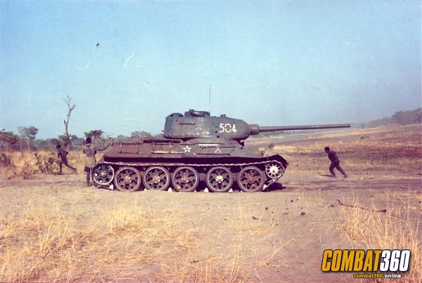 T-34/85 - Angola