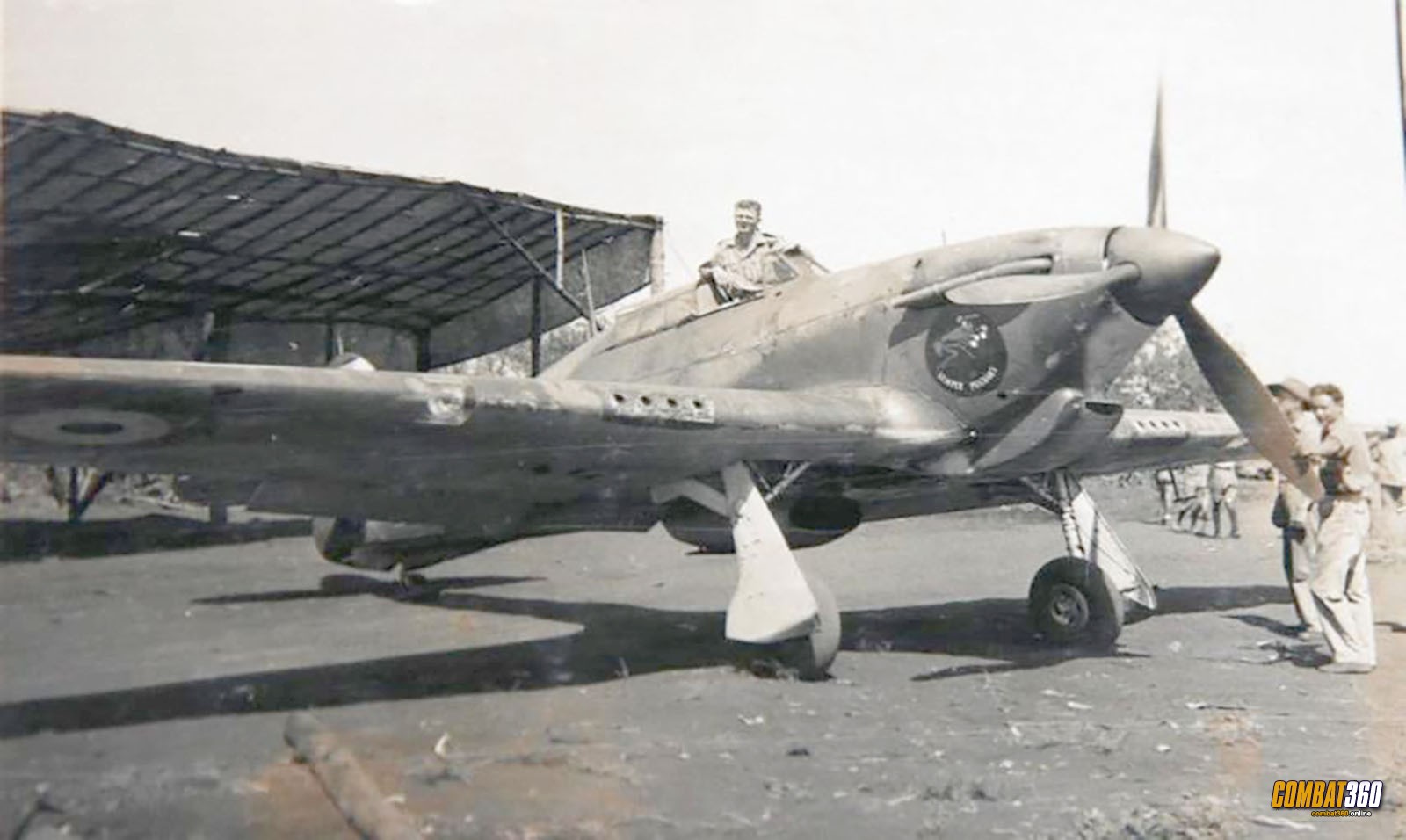 Hurricane I Trop SAAF 3Sqn J Bob Kershaw 284 Dagahbur Ethiopia East Africa March 1941 02