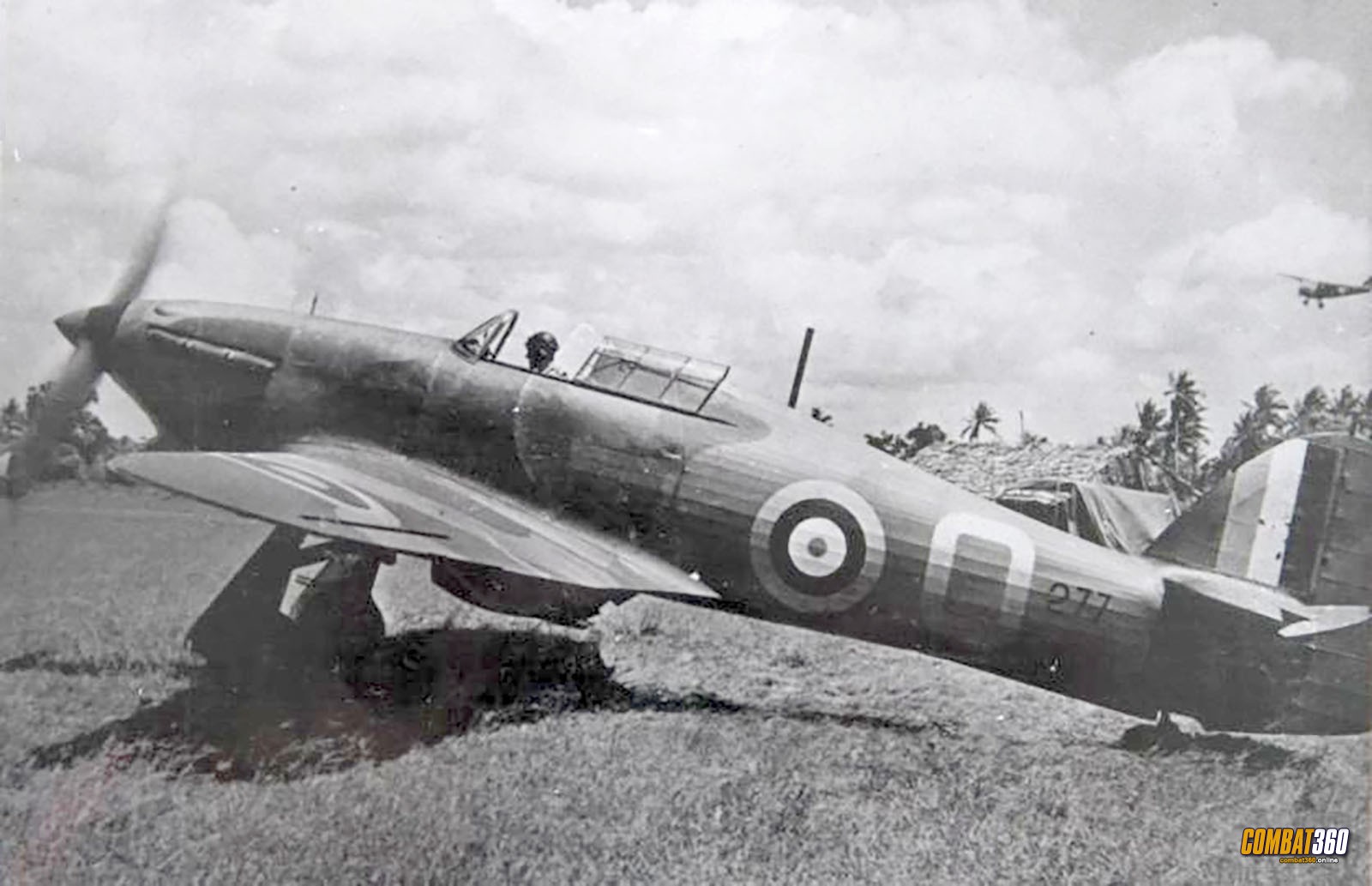 Hurricane I Trop SAAF 3Sqn Q 277 fabric wings ex L1909 Port Reitz Kenya 1941 02
